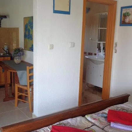 דירה In With Sea View, Terrace, Air Conditioning, Wifi 4818-5 ביוגראד נה מורו