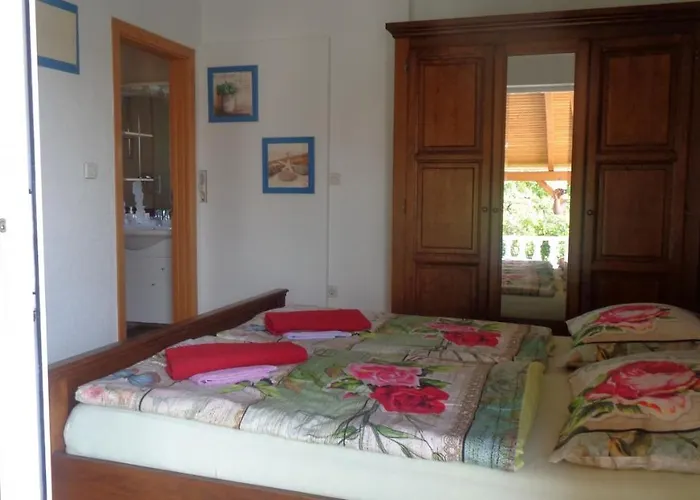 Appartement In With Sea View, Terrace, Air Conditioning, Wifi 4818-5 *