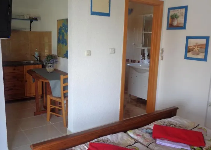 Appartement In With Sea View, Terrace, Air Conditioning, Wifi 4818-5 Biograd Na Moru