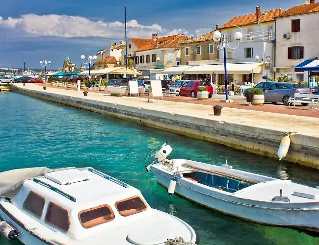 Appartement In With Sea View, Terrace, Air Conditioning, Wifi 4818-5 *