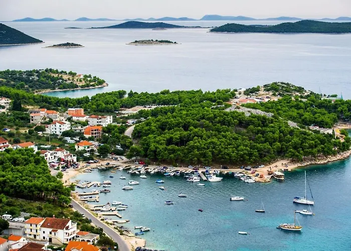 In With Sea View, Terrace, Air Conditioning, Wifi 4818-5 * Biograd Na Moru