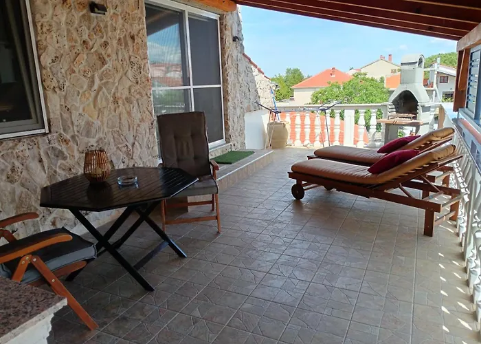 In With Sea View, Terrace, Air Conditioning, Wifi 4818-5 * Biograd Na Moru